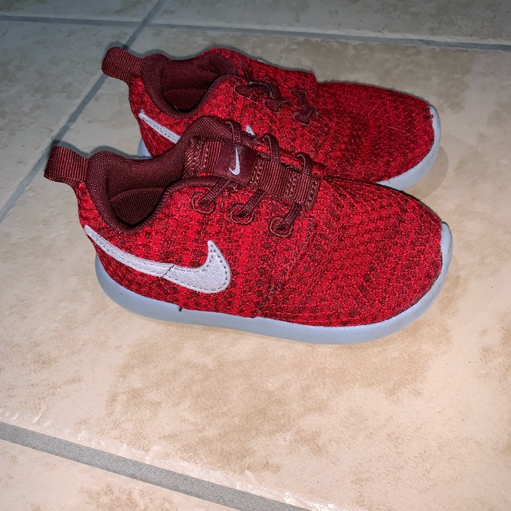 Nike soft cloth red shoes size 7 toddler